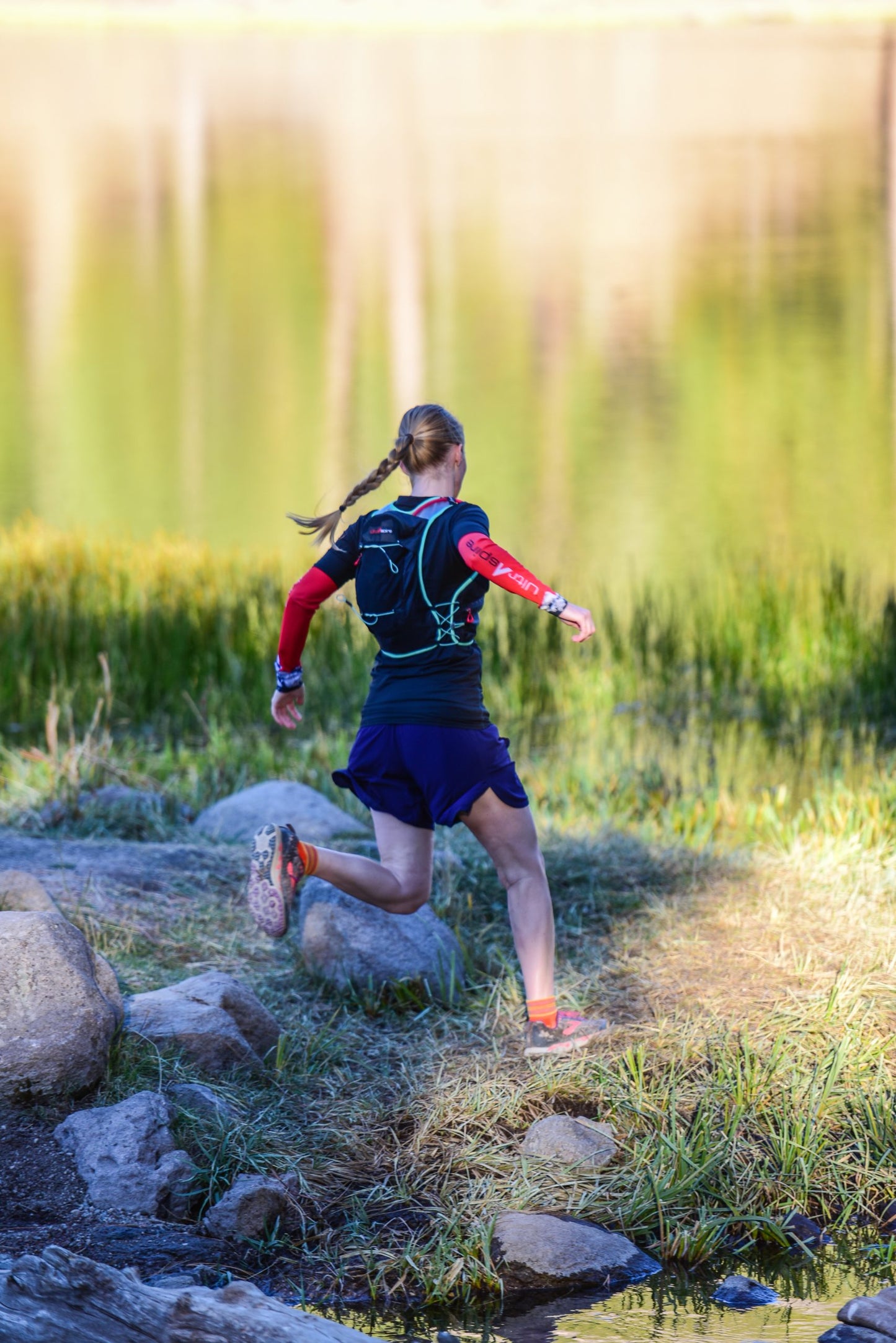 UltrAspire - ASTRAL 4.0 - 9L Women's Specific Race Vest - Mint Chip