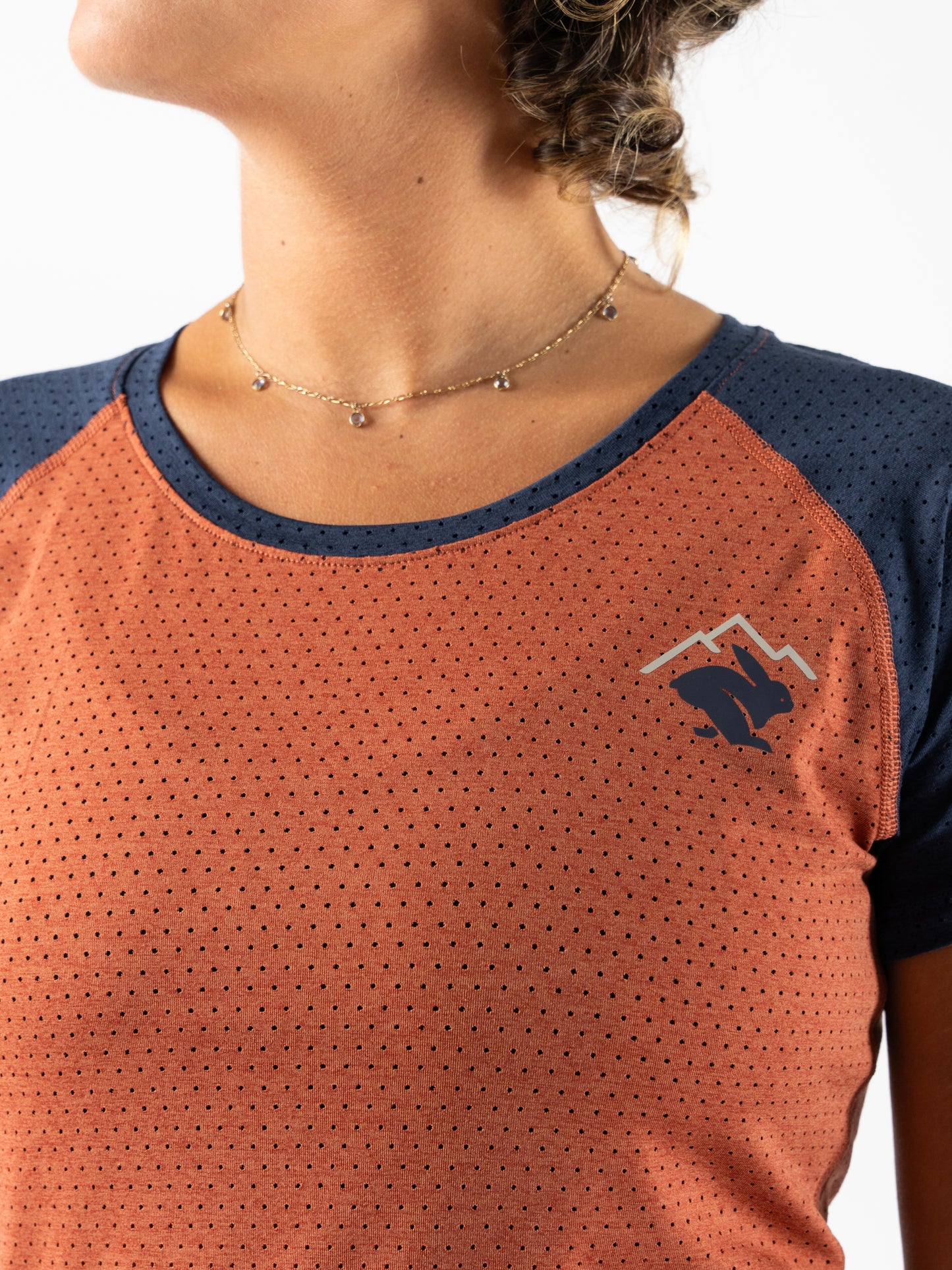 rabbit - EZ Tee Perf SS Trail - Burnt Brick - Women's