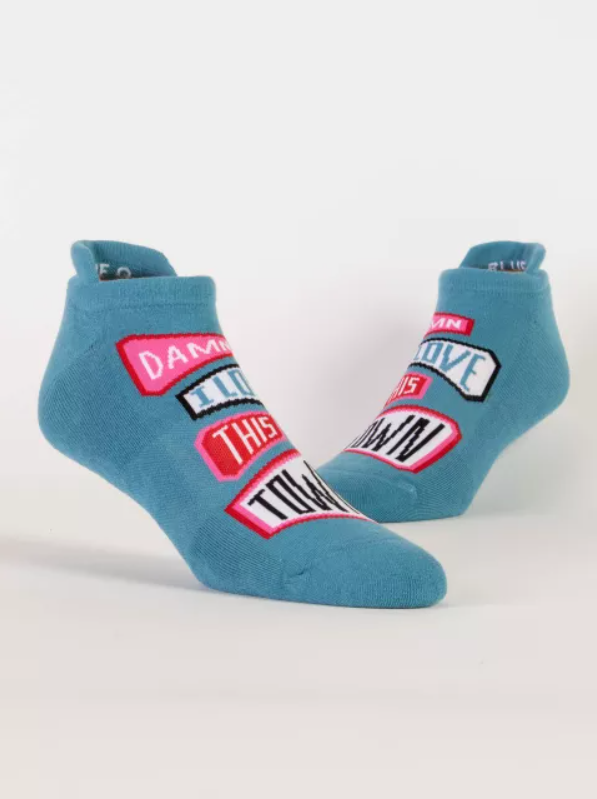 Blue Q - Unisex Sneaker Socks - Love This Town