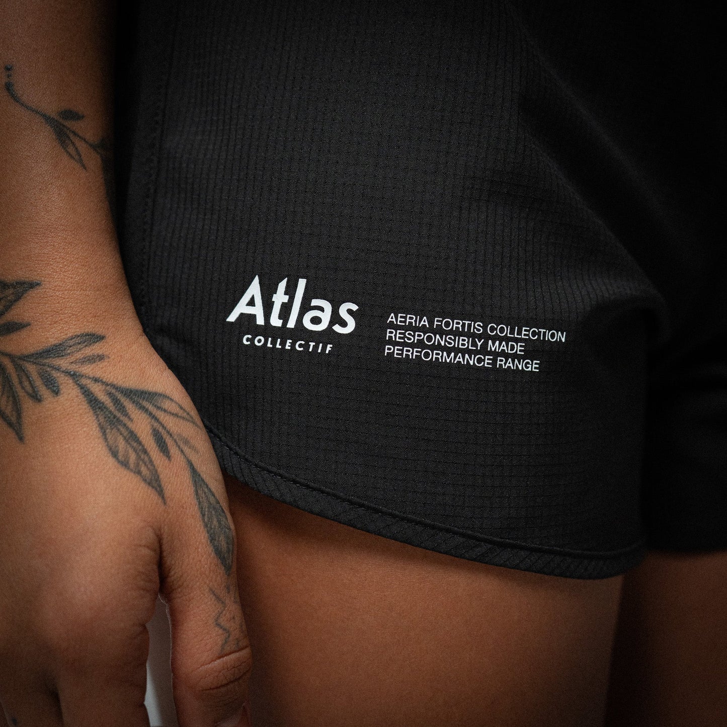 Atlas Collectif - Aeria Fortis 4" WMNS Race Shorts - Black - Women's