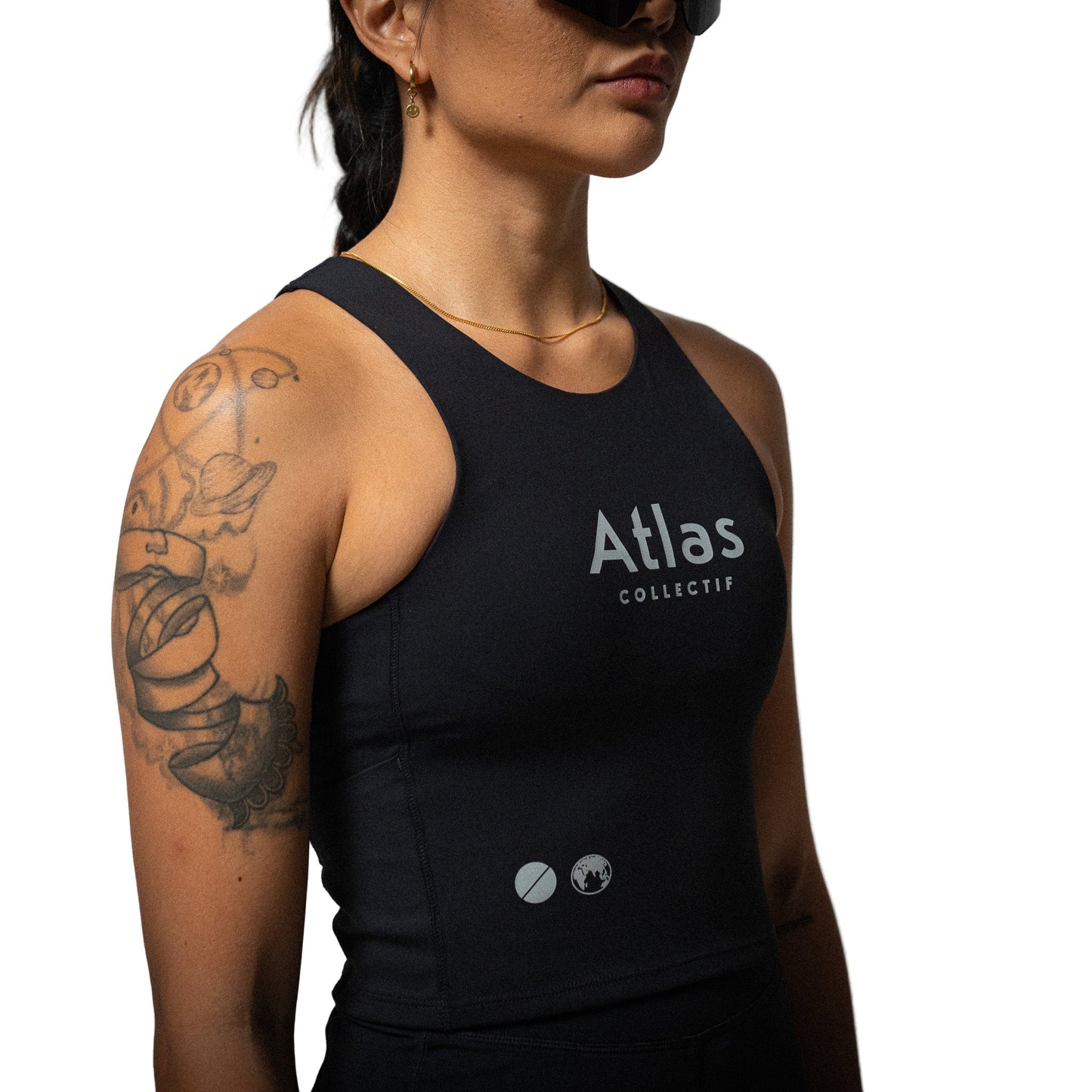 Atlas Collectif - Illumi Trax WMNS Running Crop Tank - Black - Women's