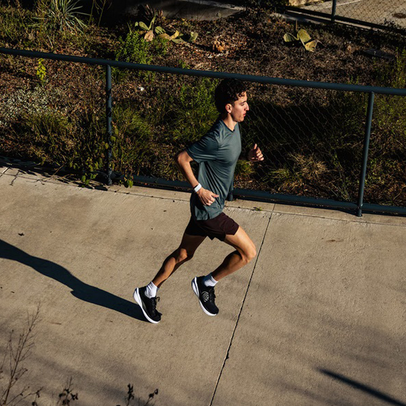 Topo Athletic - Phantom 4 - Khaki/White - Men's