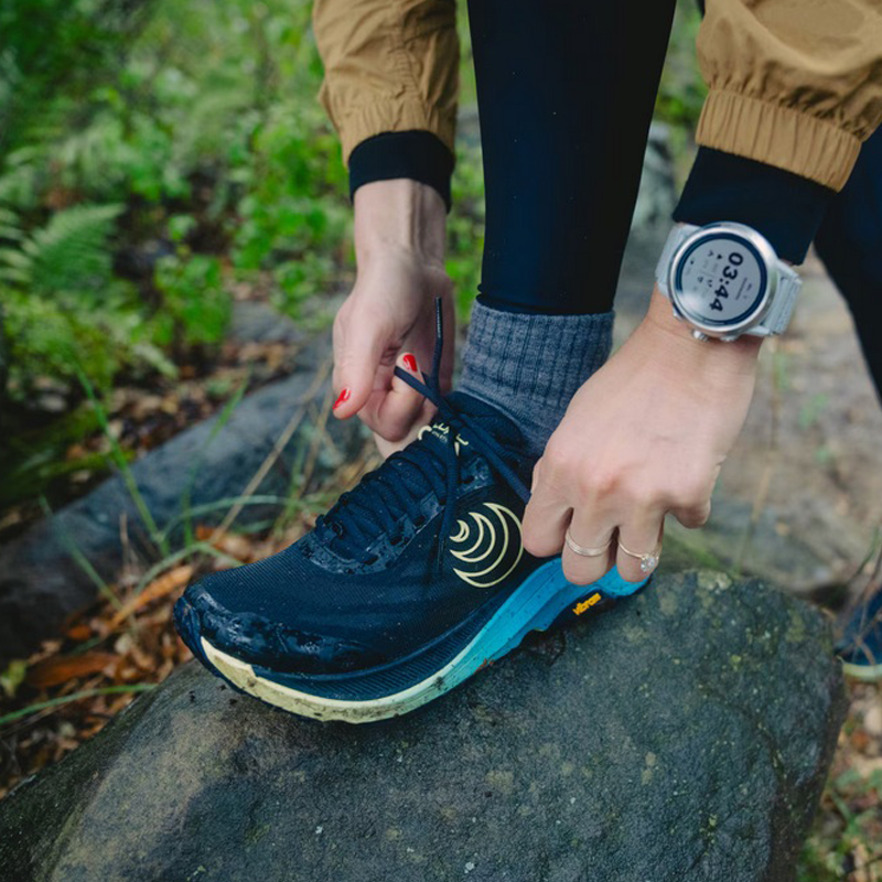 Topo Athletic - Ultraventure 4 - Black/Lime - Women's